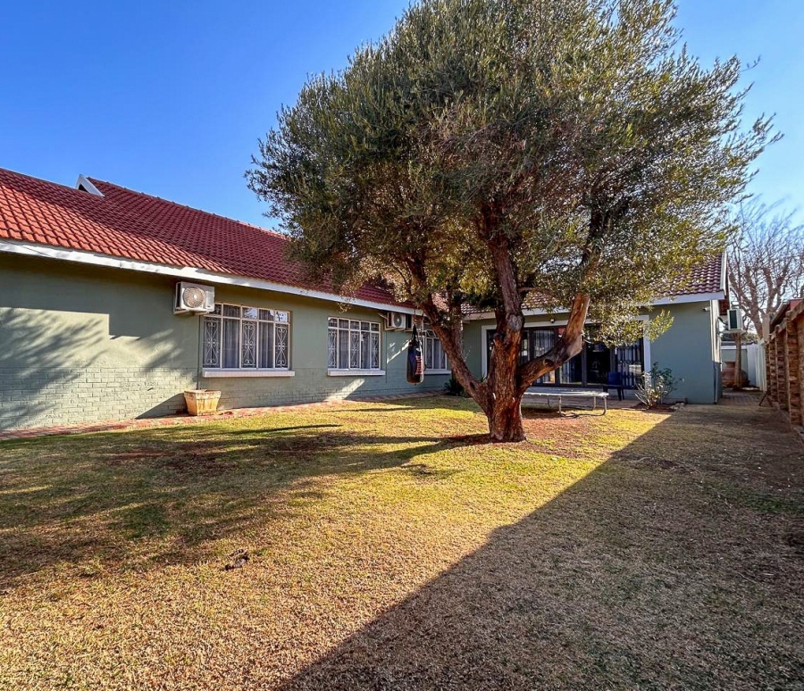 3 Bedroom Property for Sale in Potchefstroom North West